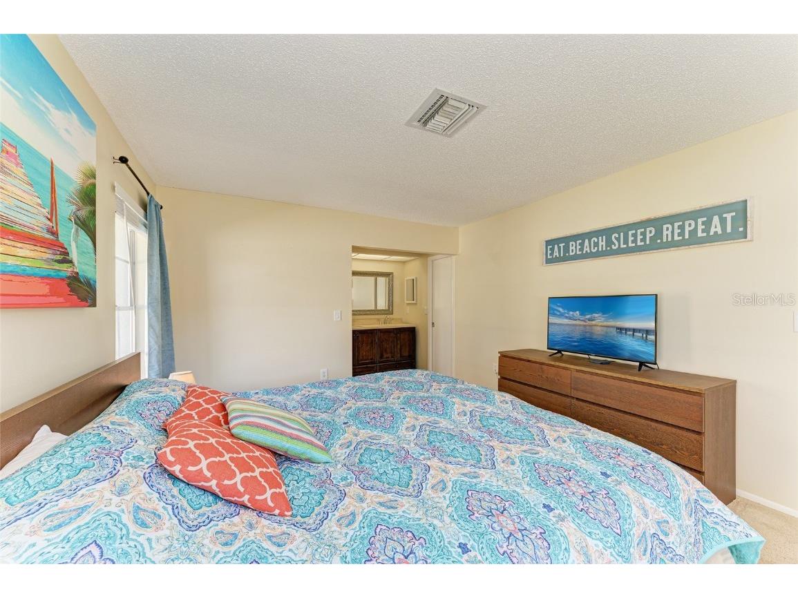 1335 Whispering Lane Venice FL 34285 A4673013 image19