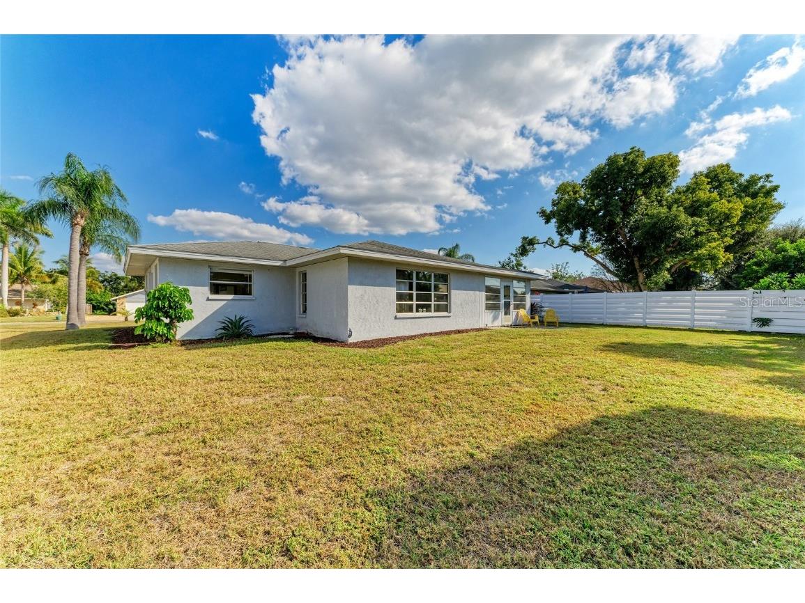 1335 Whispering Lane Venice FL 34285 A4673013 image34