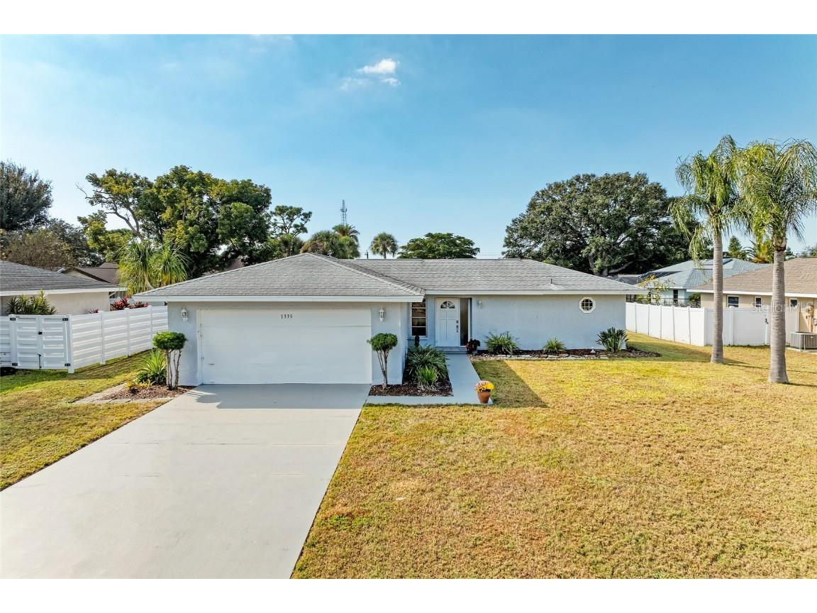 1335 Whispering Lane Venice FL 34285 A4673013 image36