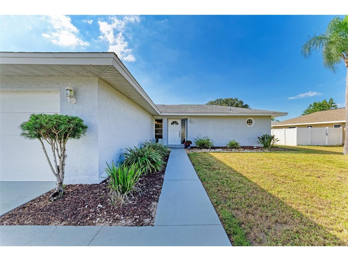 1335 Whispering Lane Venice FL 34285 A4673013 image38