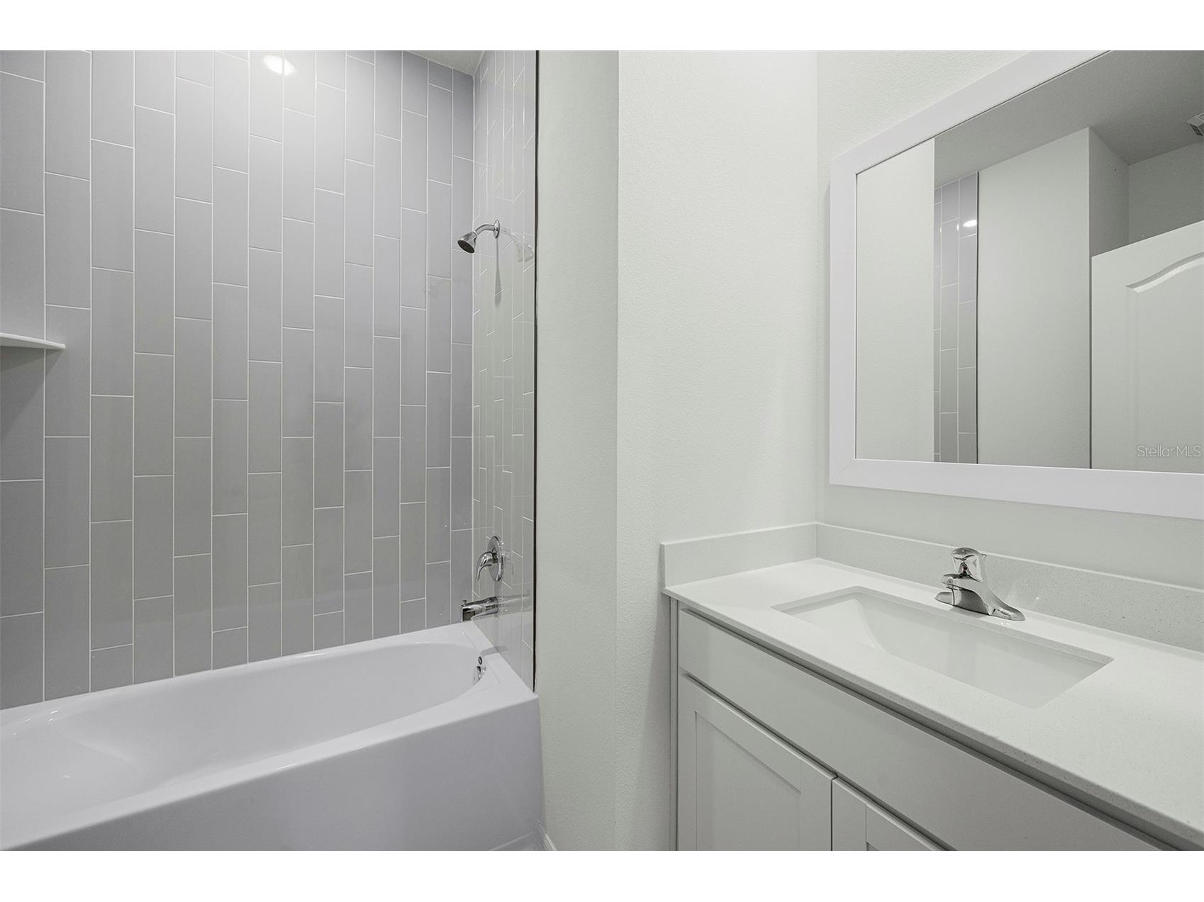 13352 Tula Loop Astatula FL 34705 TB8503745 image17