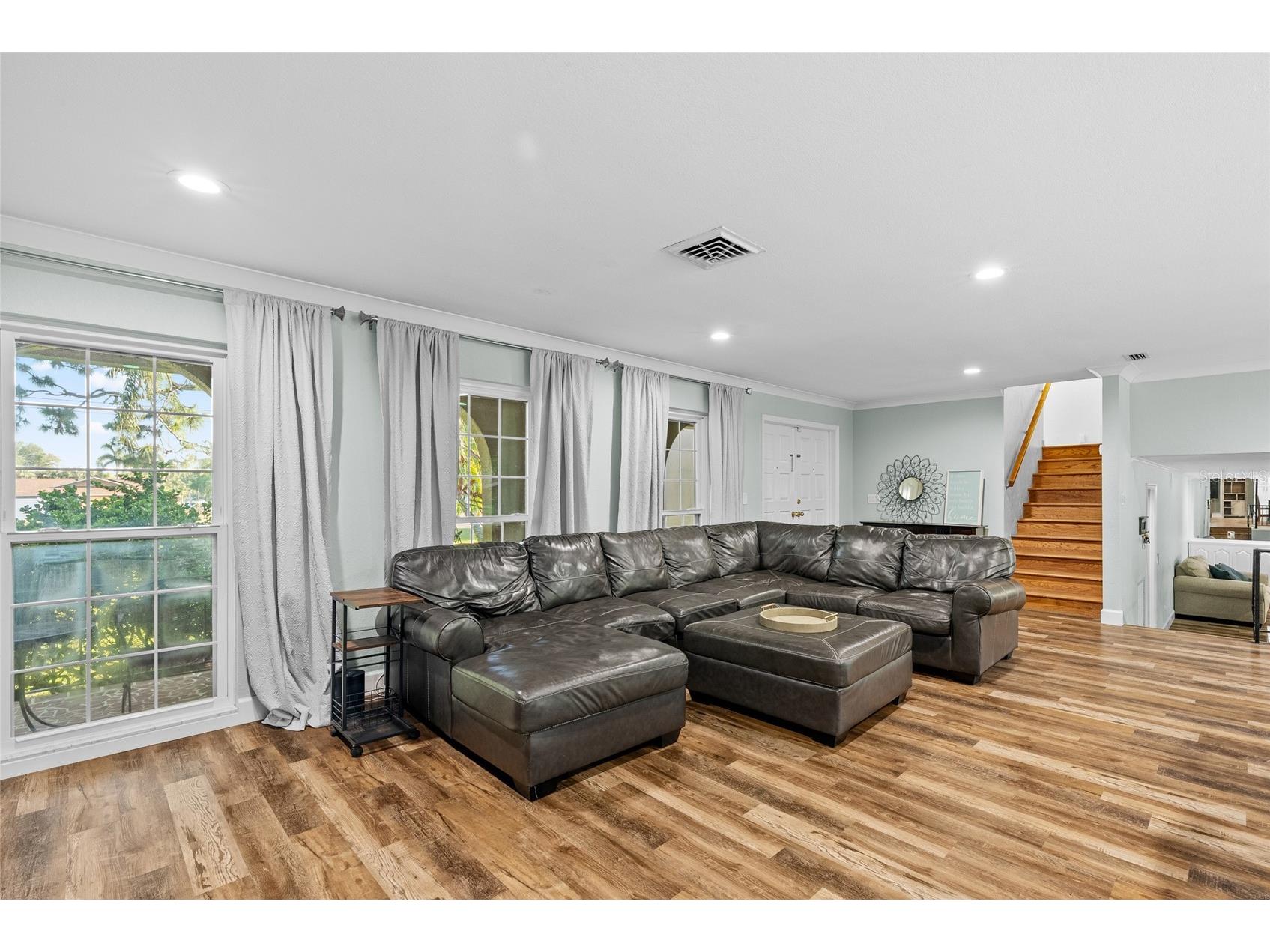 13355 Park Boulevard Seminole FL 33776 TB8498349 image13