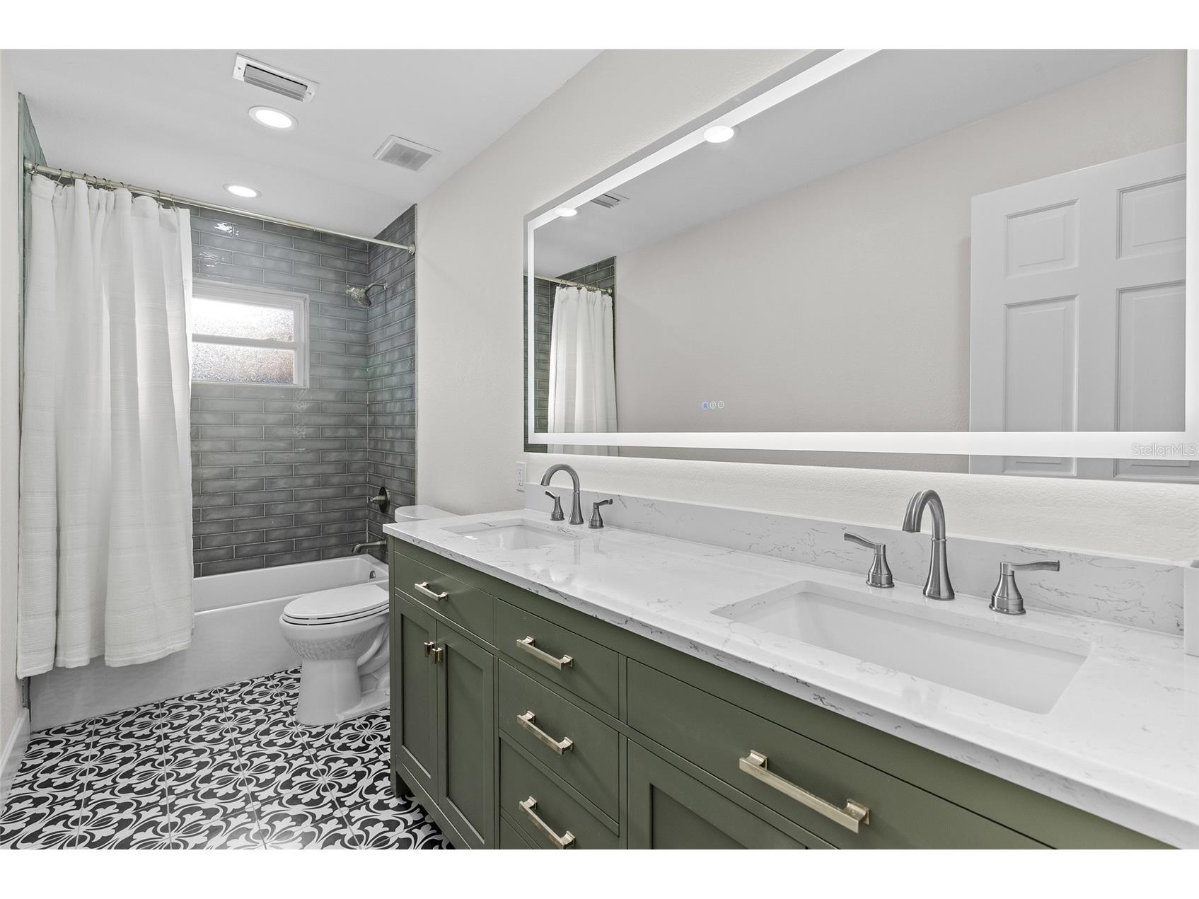 13355 Park Boulevard Seminole FL 33776 TB8498349 image27