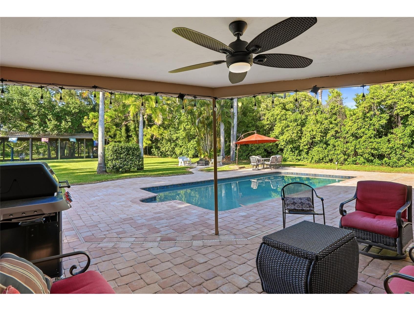 13355 Park Boulevard Seminole FL 33776 TB8498349 image37