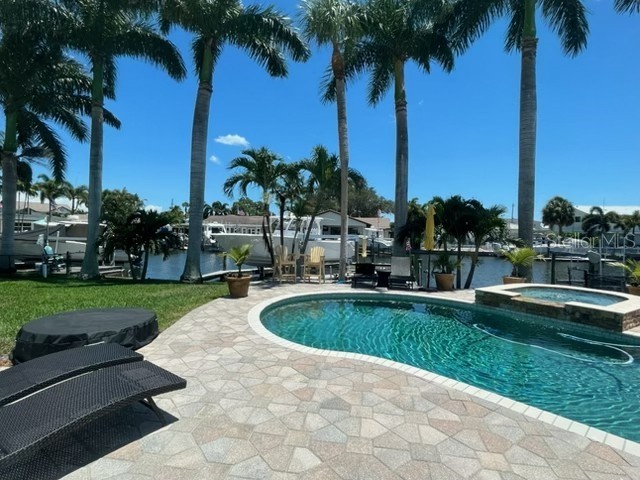 1336 40th Avenue NE Saint Petersburg FL 33703 TB8471956 image1