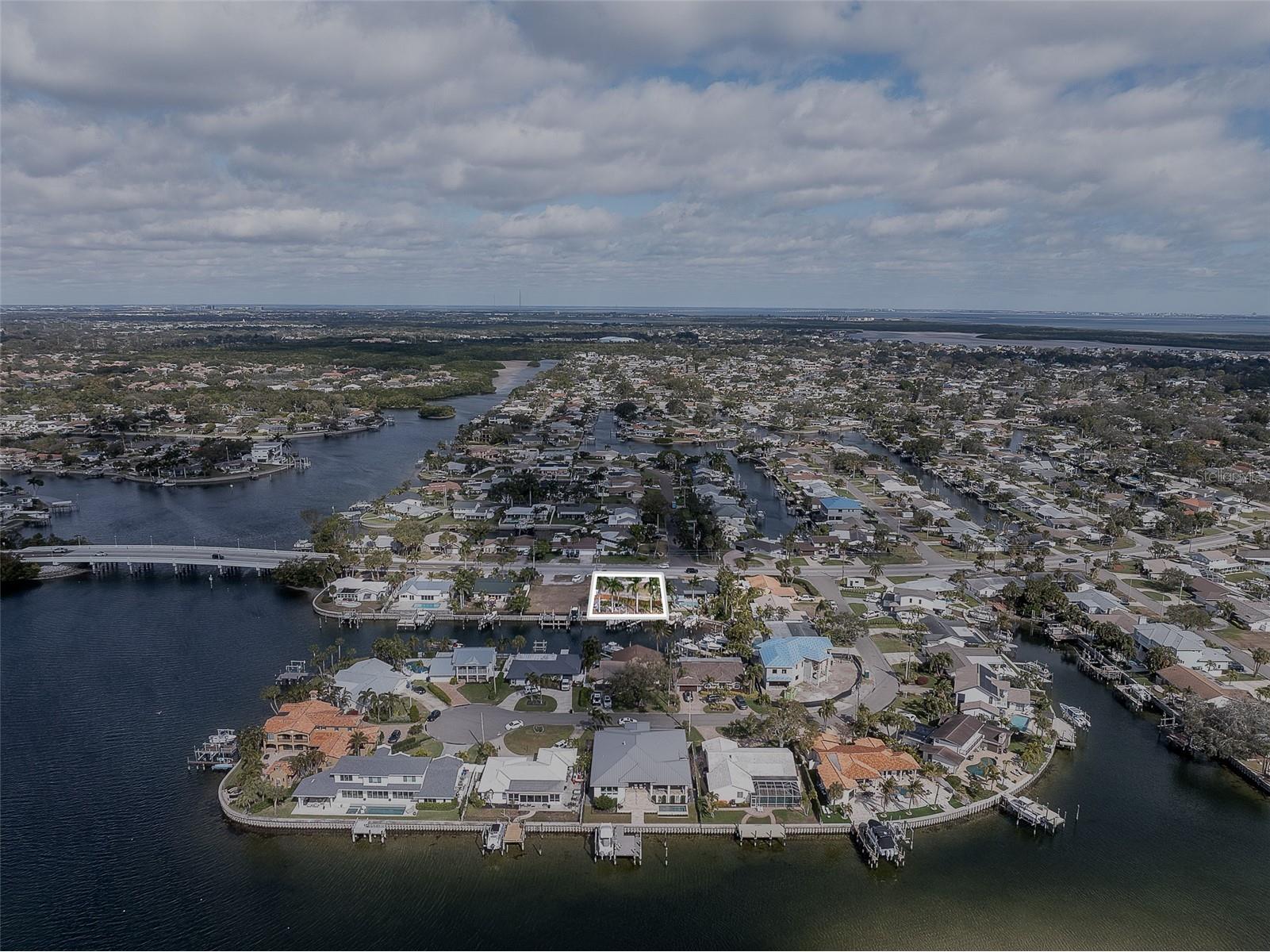 1336 40th Avenue NE Saint Petersburg FL 33703 TB8471956 image12