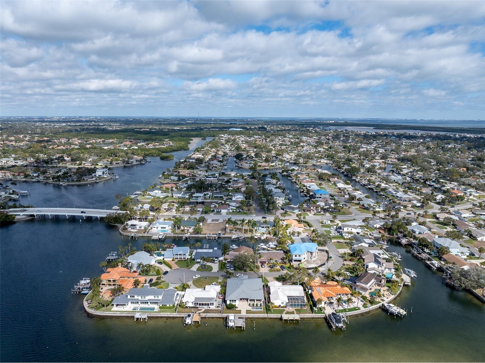 1336 40th Avenue NE Saint Petersburg FL 33703 TB8471956 image13