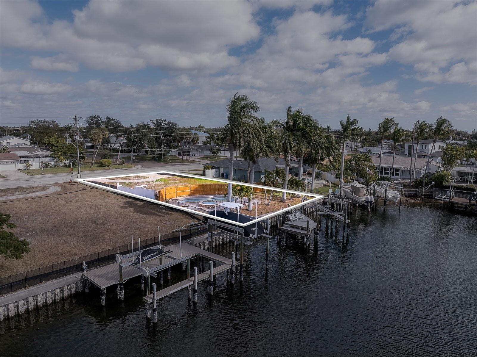1336 40th Avenue NE Saint Petersburg FL 33703 TB8471956 image26