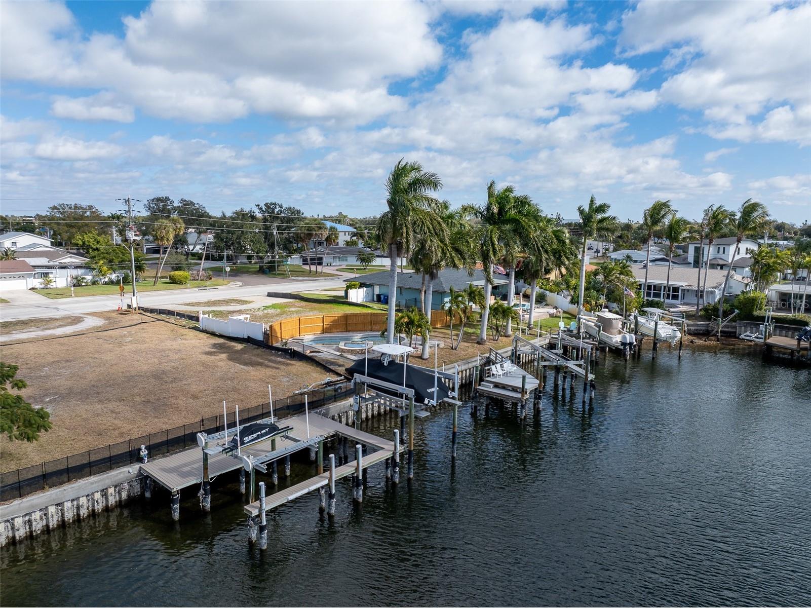 1336 40th Avenue NE Saint Petersburg FL 33703 TB8471956 image27