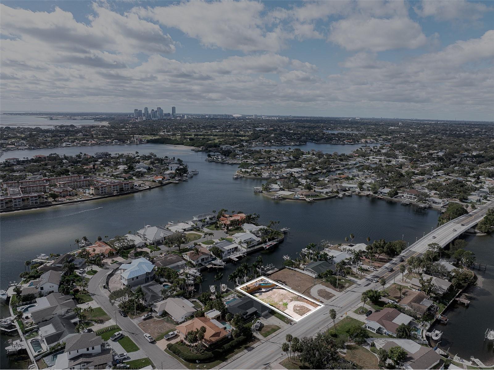 1336 40th Avenue NE Saint Petersburg FL 33703 TB8471956 image6