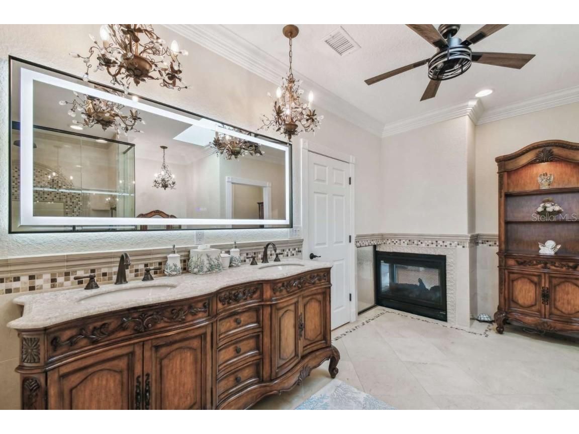 1336 51st Avenue NE Saint Petersburg FL 33703 TB8350232 image48