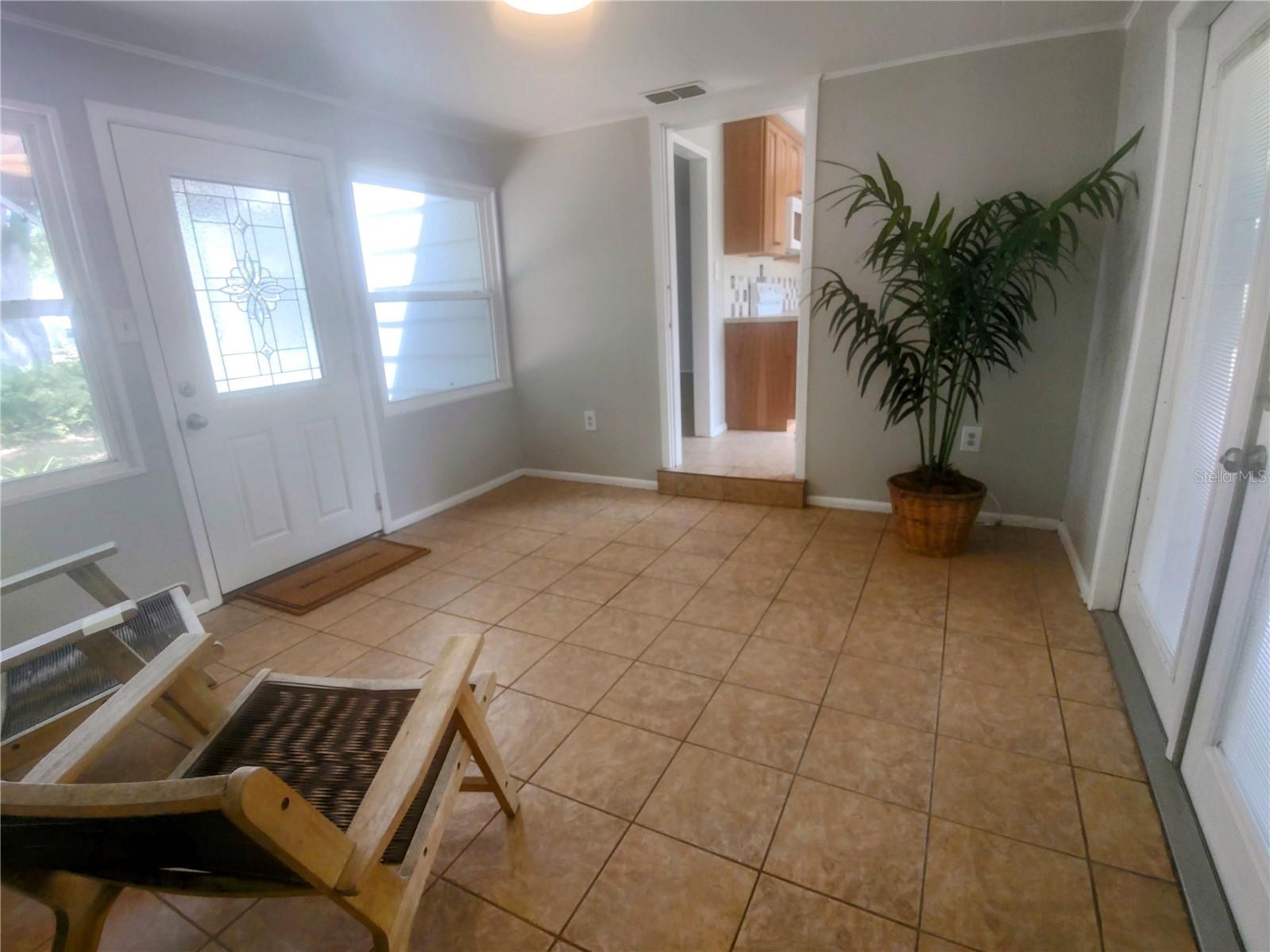 1336 60th Street S Gulfport FL 33707 TB8478868 image3
