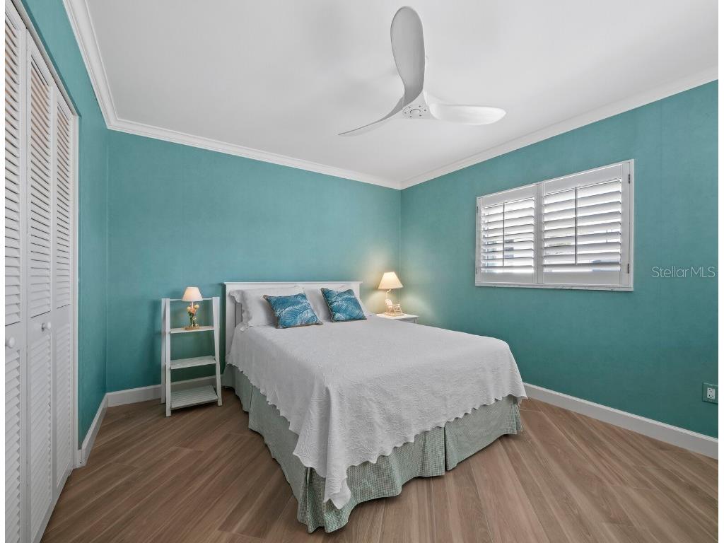 1336 Benjamin Franklin Drive #2A Sarasota FL 34236 A4675563 image15