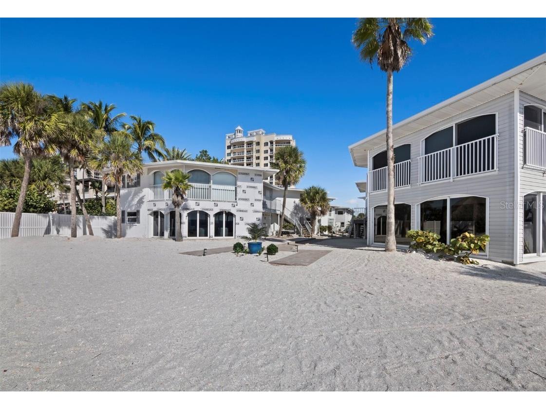 1336 Benjamin Franklin Drive #2A Sarasota FL 34236 A4675563 image2