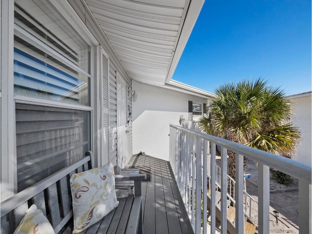 1336 Benjamin Franklin Drive #2A Sarasota FL 34236 A4675563 image27