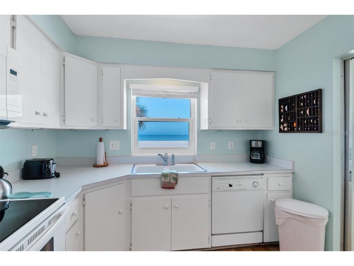 1336 Benjamin Franklin Drive #F2 Sarasota FL 34236 A4663951 image11