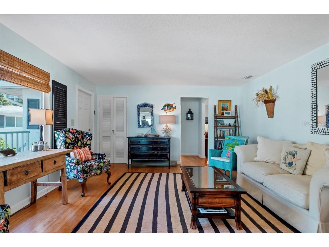 1336 Benjamin Franklin Drive #F2 Sarasota FL 34236 A4663951 image4