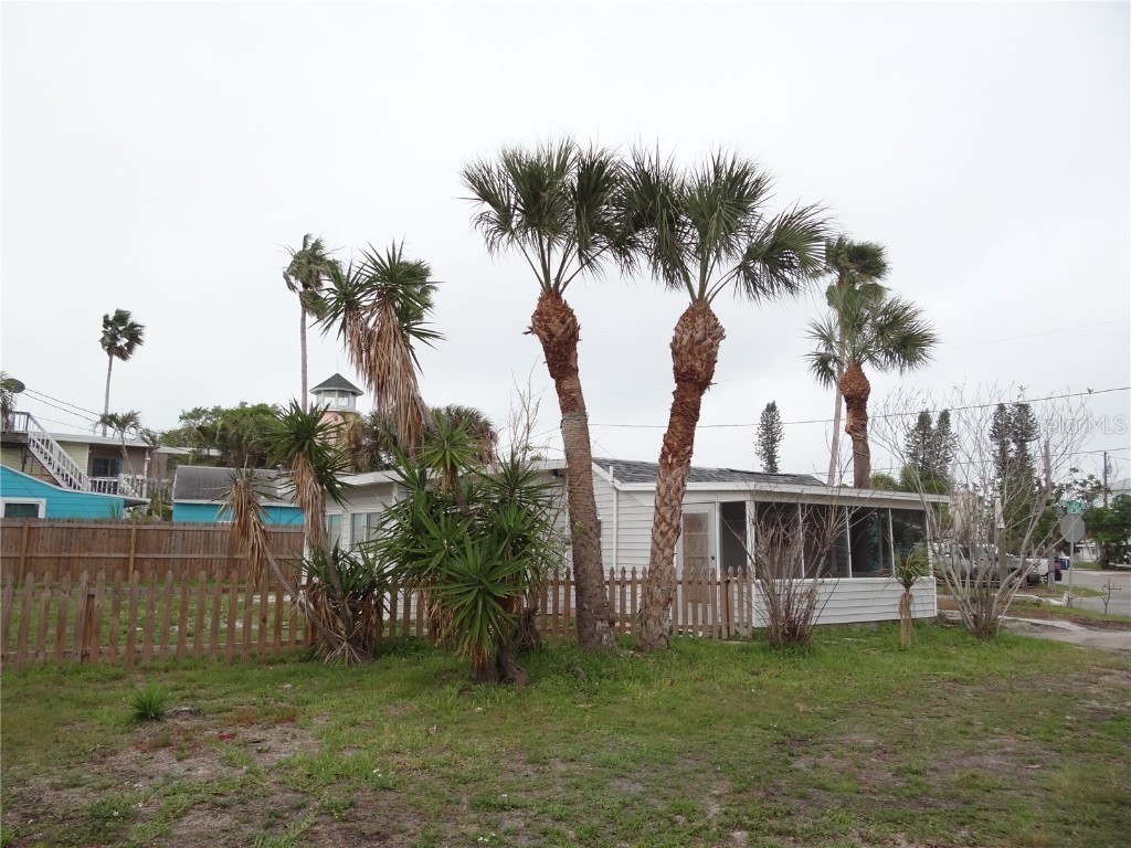 13360 Boca Ciega Avenue Madeira Beach FL 33708 U8237371 image1