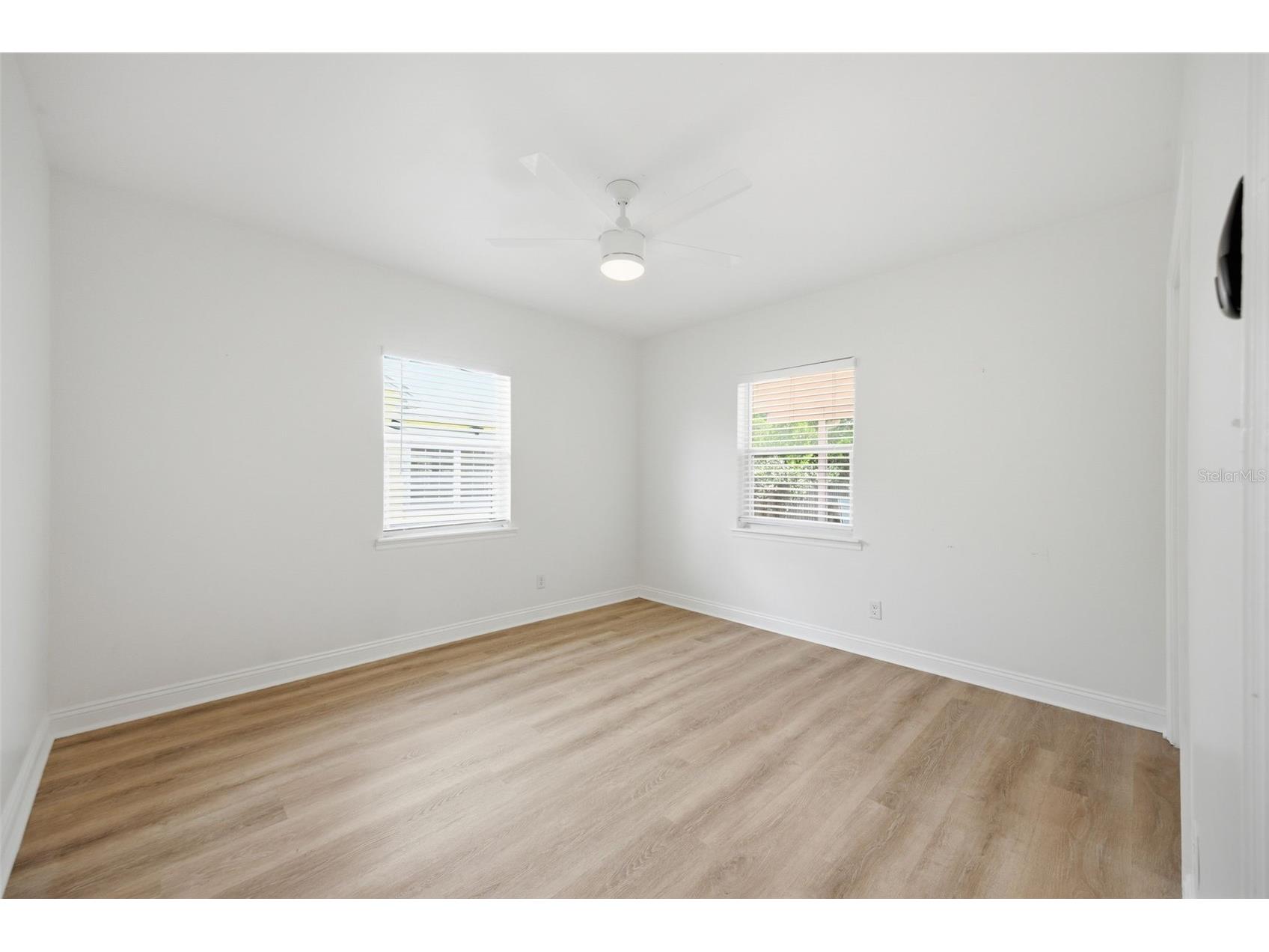 1337 34th Avenue N Saint Petersburg FL 33704 TB8507614 image22