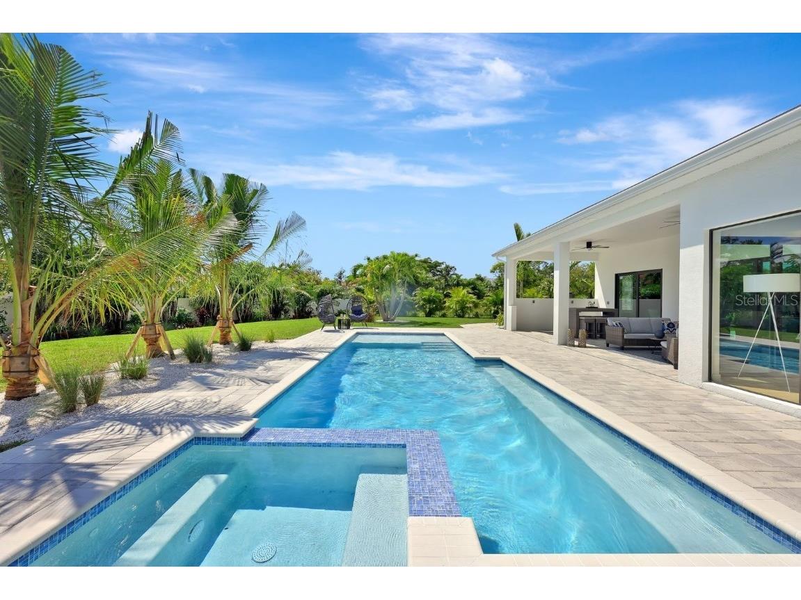 1337 Caloosa Drive Fort Myers FL 33901 C7517941 image2