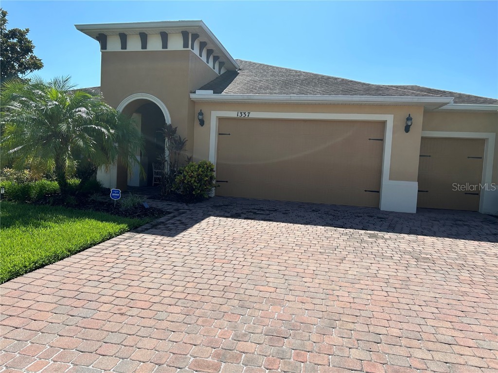 1337 Del Mar Drive Kissimmee FL 34759 S5108275 image1