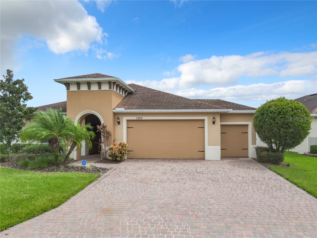 1337 Del Mar Drive Kissimmee FL 34759 S5113285 image1