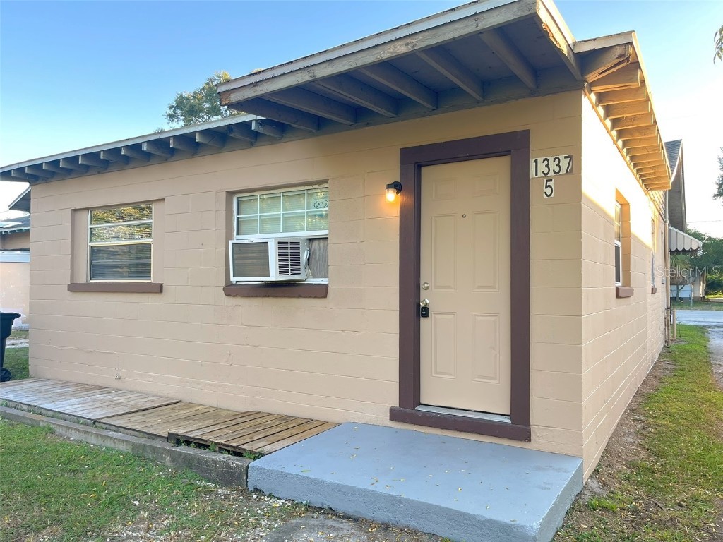 1337 Winnifred Street Orlando FL 32805 O6362632 image2