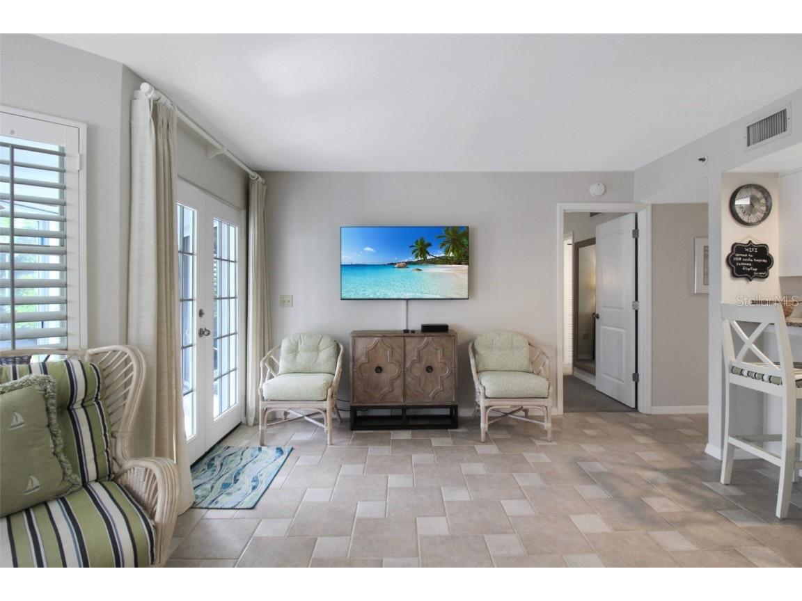 1338 Siesta Bayside Drive #1338-C Sarasota FL 34242 A4592999 image16