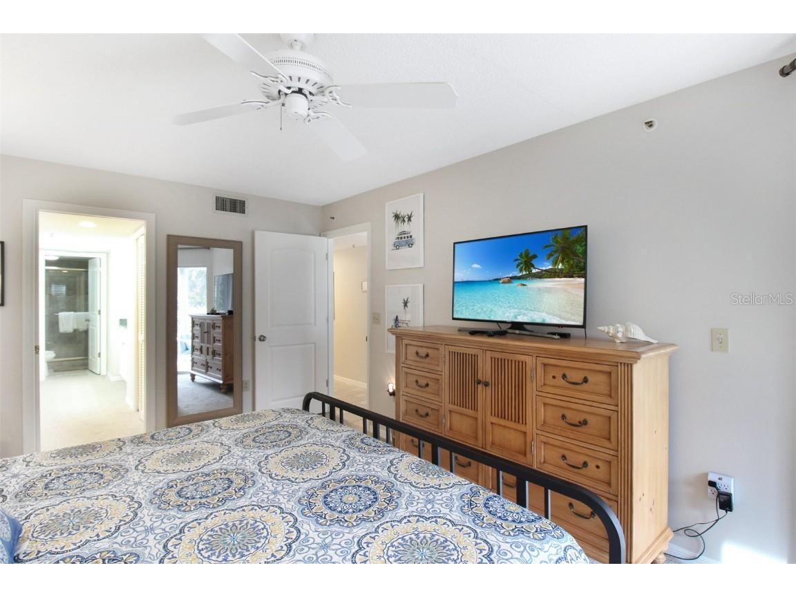 1338 Siesta Bayside Drive #1338-C Sarasota FL 34242 A4592999 image25