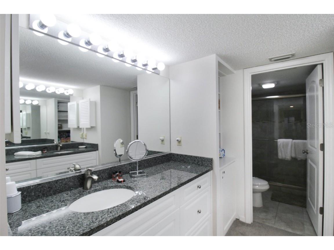 1338 Siesta Bayside Drive #1338-C Sarasota FL 34242 A4592999 image27