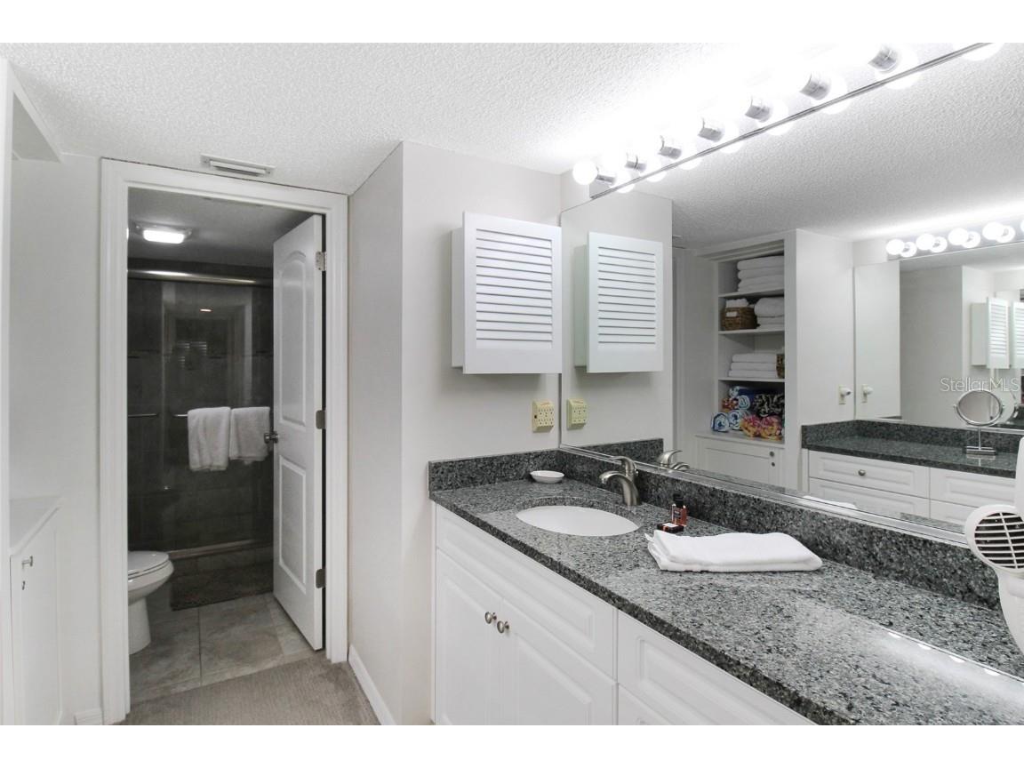 1338 Siesta Bayside Drive #1338-C Sarasota FL 34242 A4592999 image28