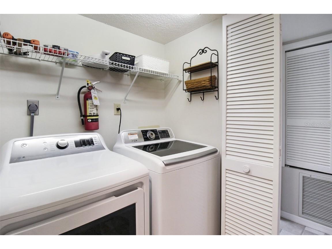 1338 Siesta Bayside Drive #1338-C Sarasota FL 34242 A4592999 image31