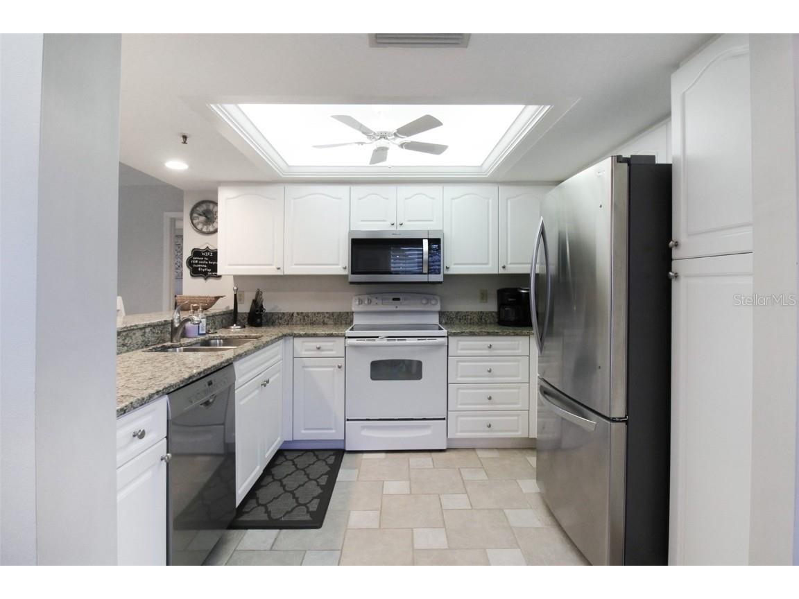 1338 Siesta Bayside Drive #1338-C Sarasota FL 34242 A4592999 image9