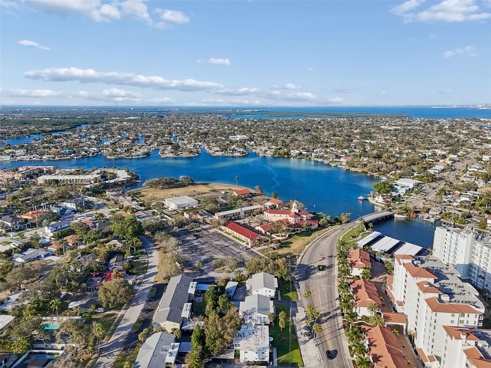 1338 Snell Isle Boulevard NE #2 Saint Petersburg FL 33704 TB8485656 image39