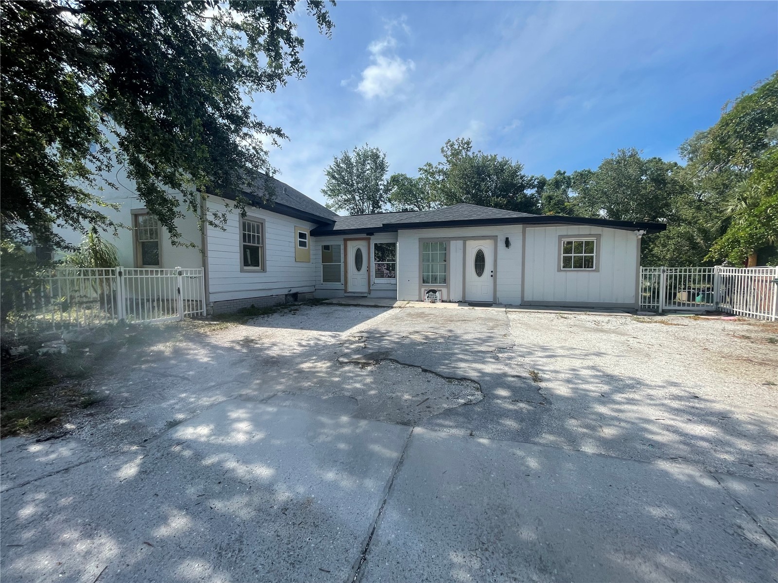 1339 13th Street W #UNIT A Bradenton FL 34205 TB8512077 image1
