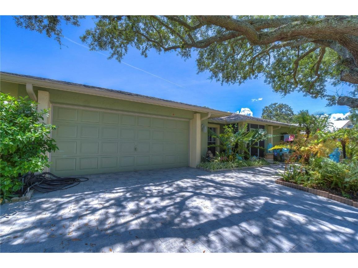 1339 Corner Oaks Drive Brandon FL 33510 T3463214 image1