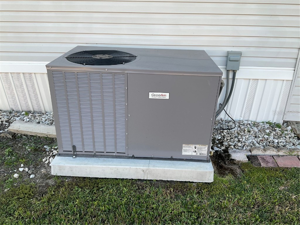 1339 Old Lakeport Road #11B Moore Haven FL 33471 - LAKE OKEECHOBEE OK225745 image14