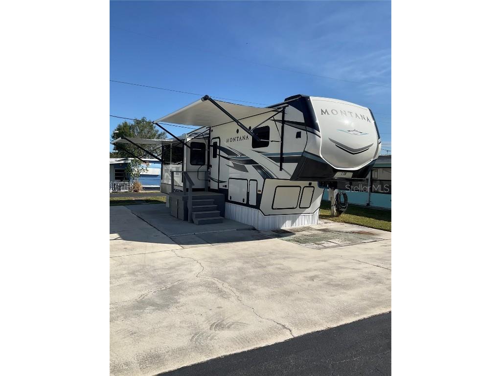 1339 Old Lakeport Road #13B Moore Haven FL 33471 - LAKE OKEECHOBEE OK225744 image2