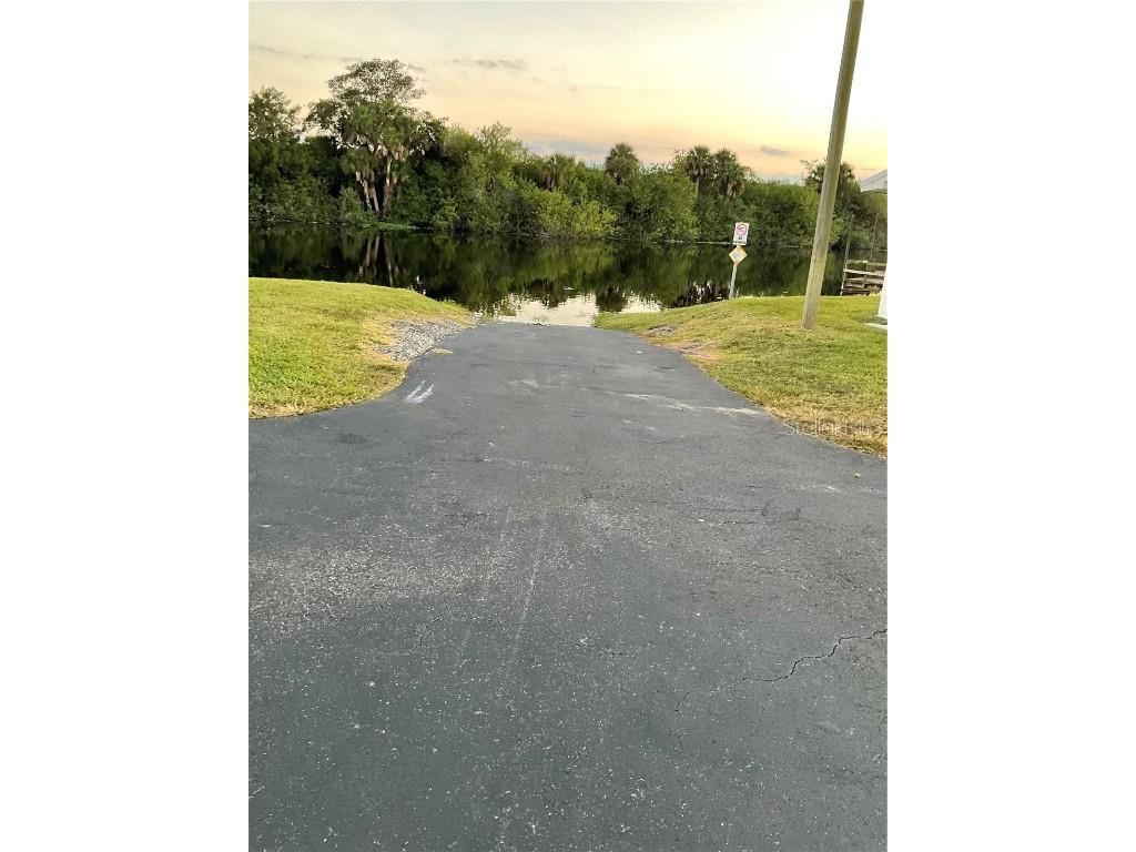 1339 Old Lakeport Road #13B Moore Haven FL 33471 - LAKE OKEECHOBEE OK225744 image27