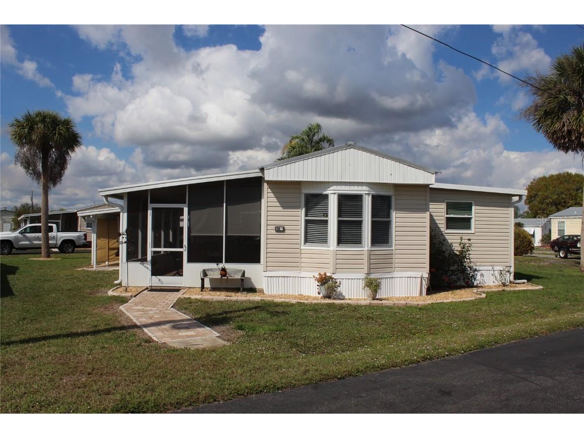 1339 Old Lakeport Road #16A Moore Haven FL 33471 - LAKE OKEECHOBEE OK224942 image1