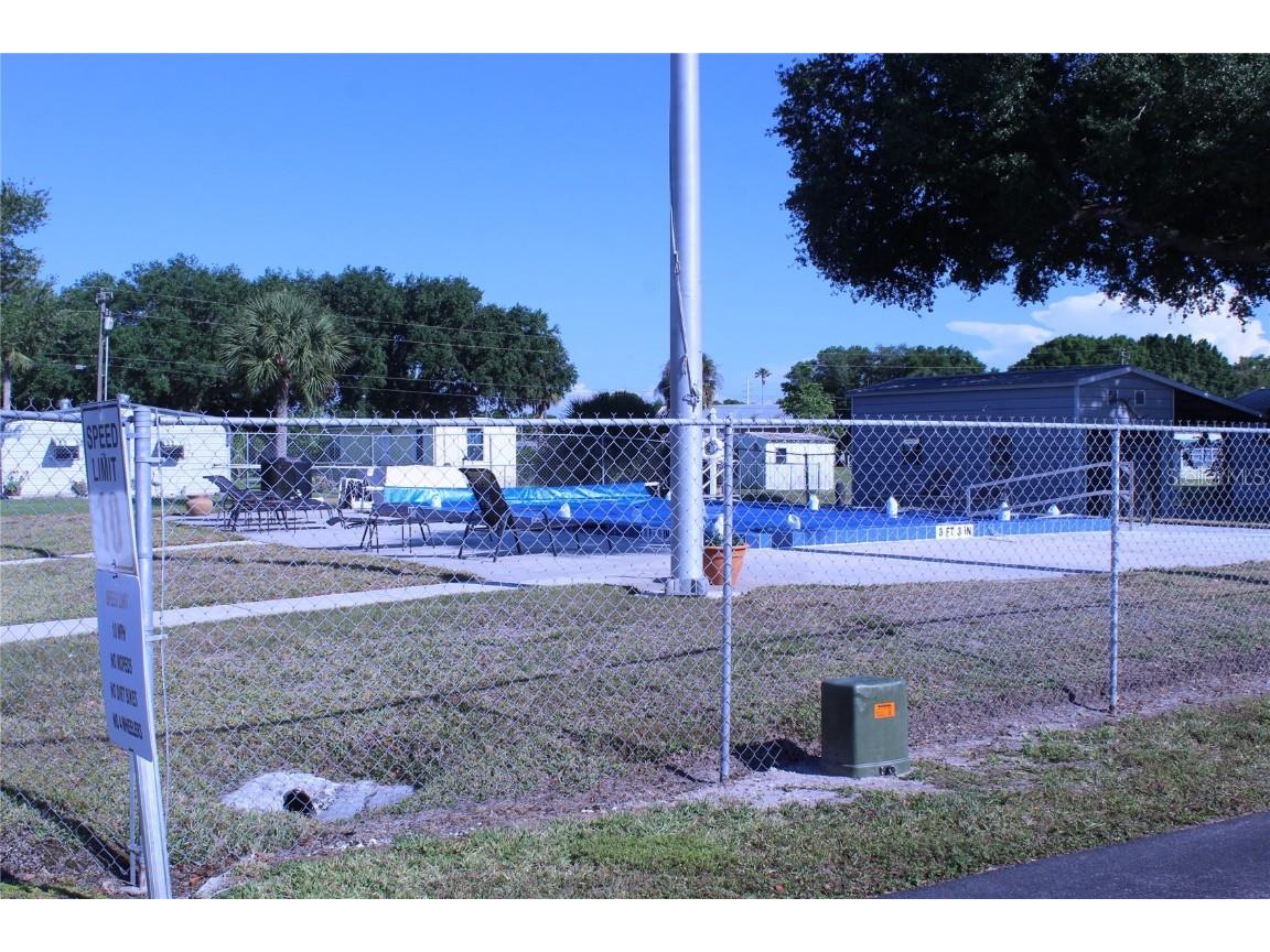 1339 Old Lakeport Road #16A Moore Haven FL 33471 - LAKE OKEECHOBEE OK224942 image2