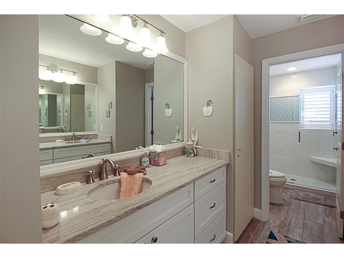 1339 Siesta Bayside Drive #1339-C Sarasota FL 34242 A4592996 image26