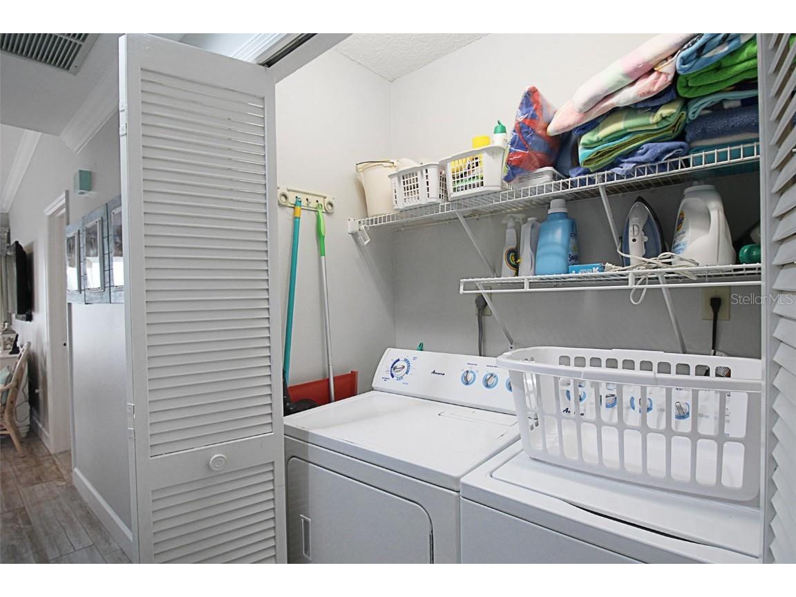 1339 Siesta Bayside Drive #1339-C Sarasota FL 34242 A4592996 image30