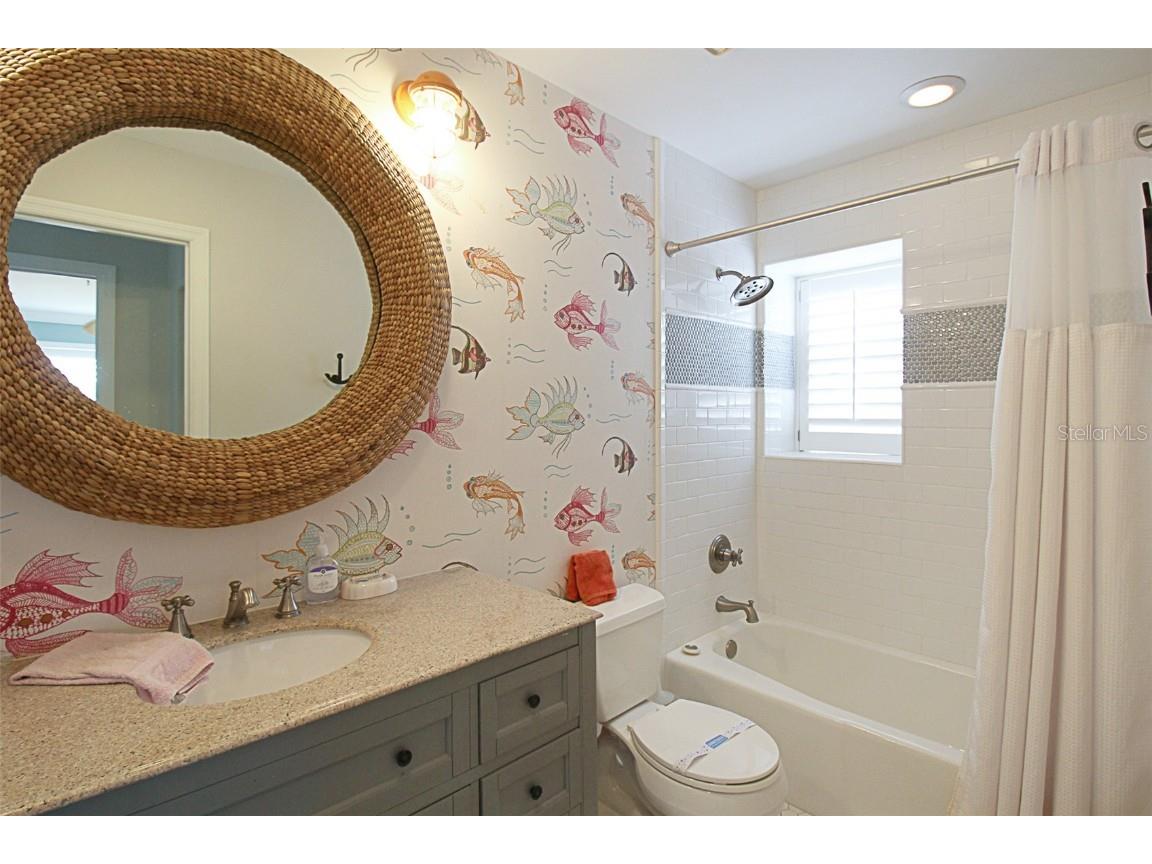 1339 Siesta Bayside Drive #1339-C Sarasota FL 34242 A4592996 image31