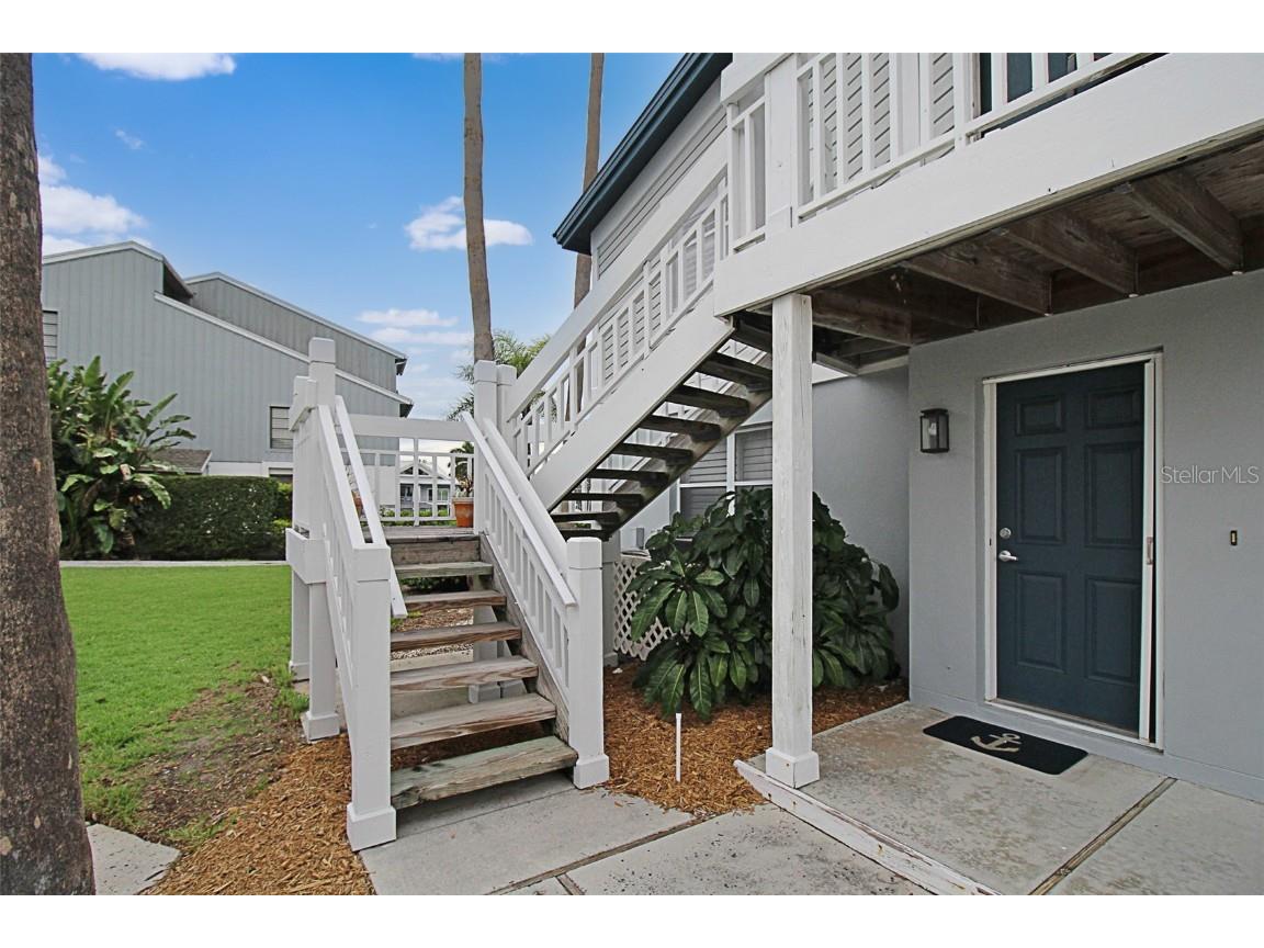 1339 Siesta Bayside Drive #1339-C Sarasota FL 34242 A4592996 image4