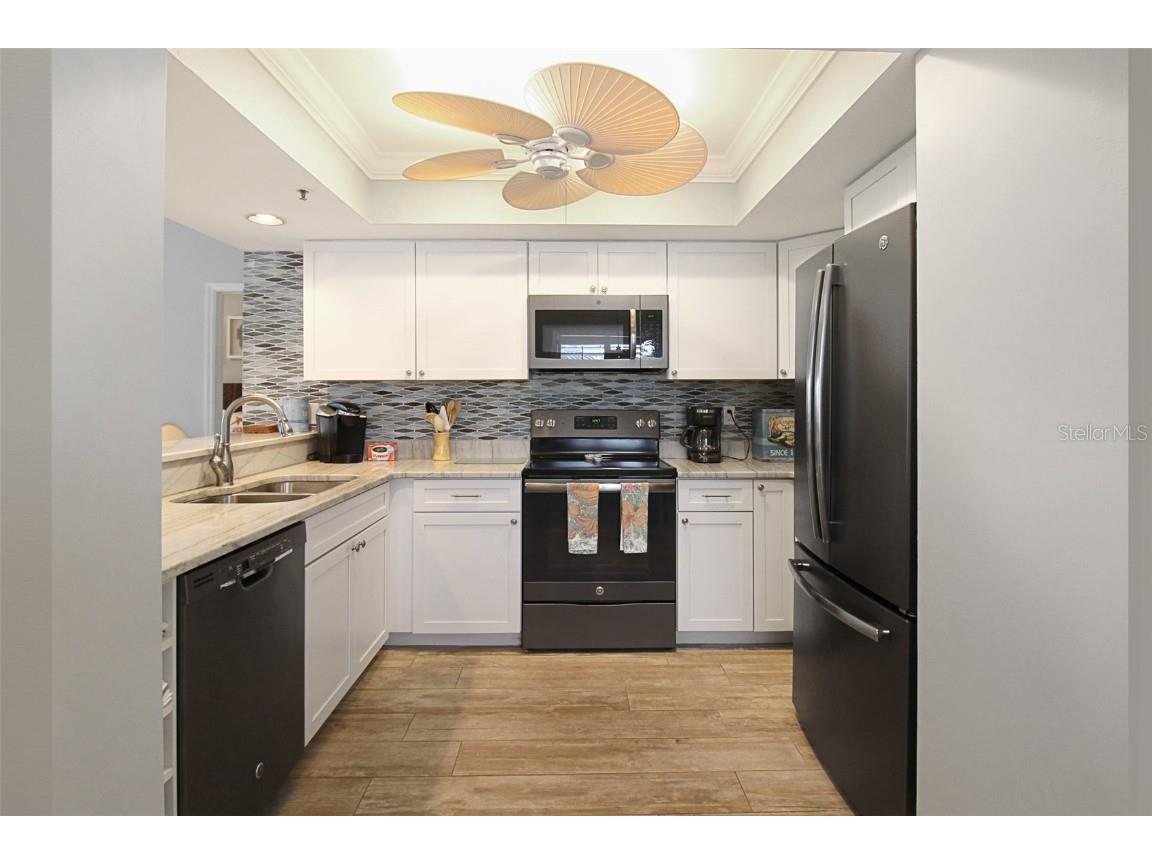 1339 Siesta Bayside Drive #1339-C Sarasota FL 34242 A4592996 image9