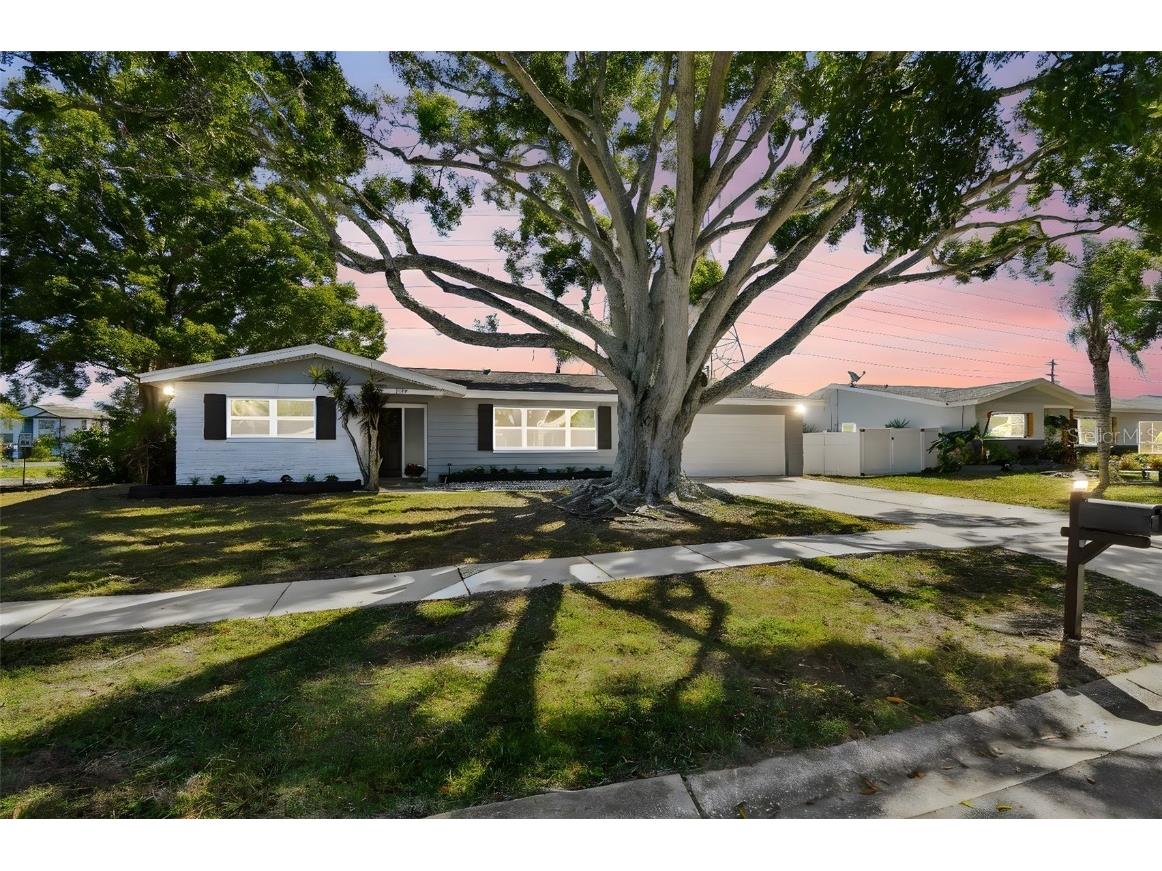 1339 Summerlin Drive Clearwater FL 33764 TB8441672 image1