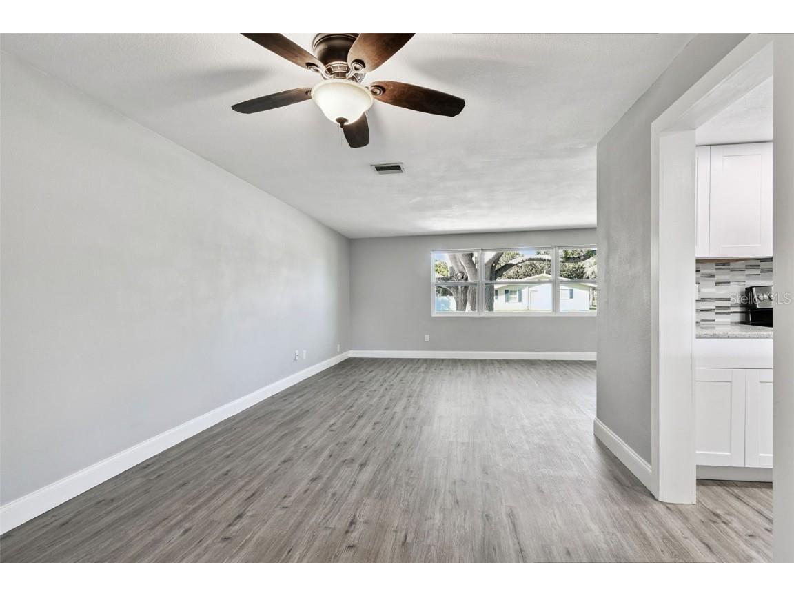 1339 Summerlin Drive Clearwater FL 33764 TB8441672 image16