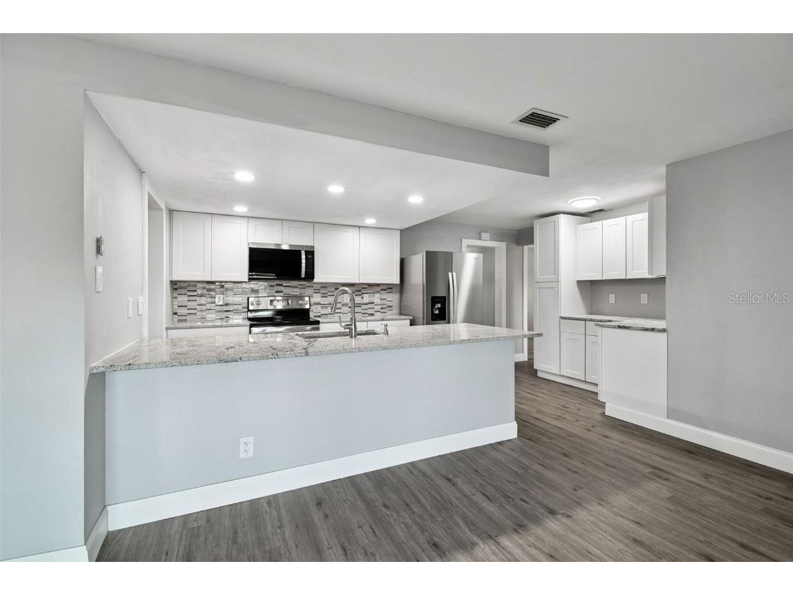 1339 Summerlin Drive Clearwater FL 33764 TB8441672 image26