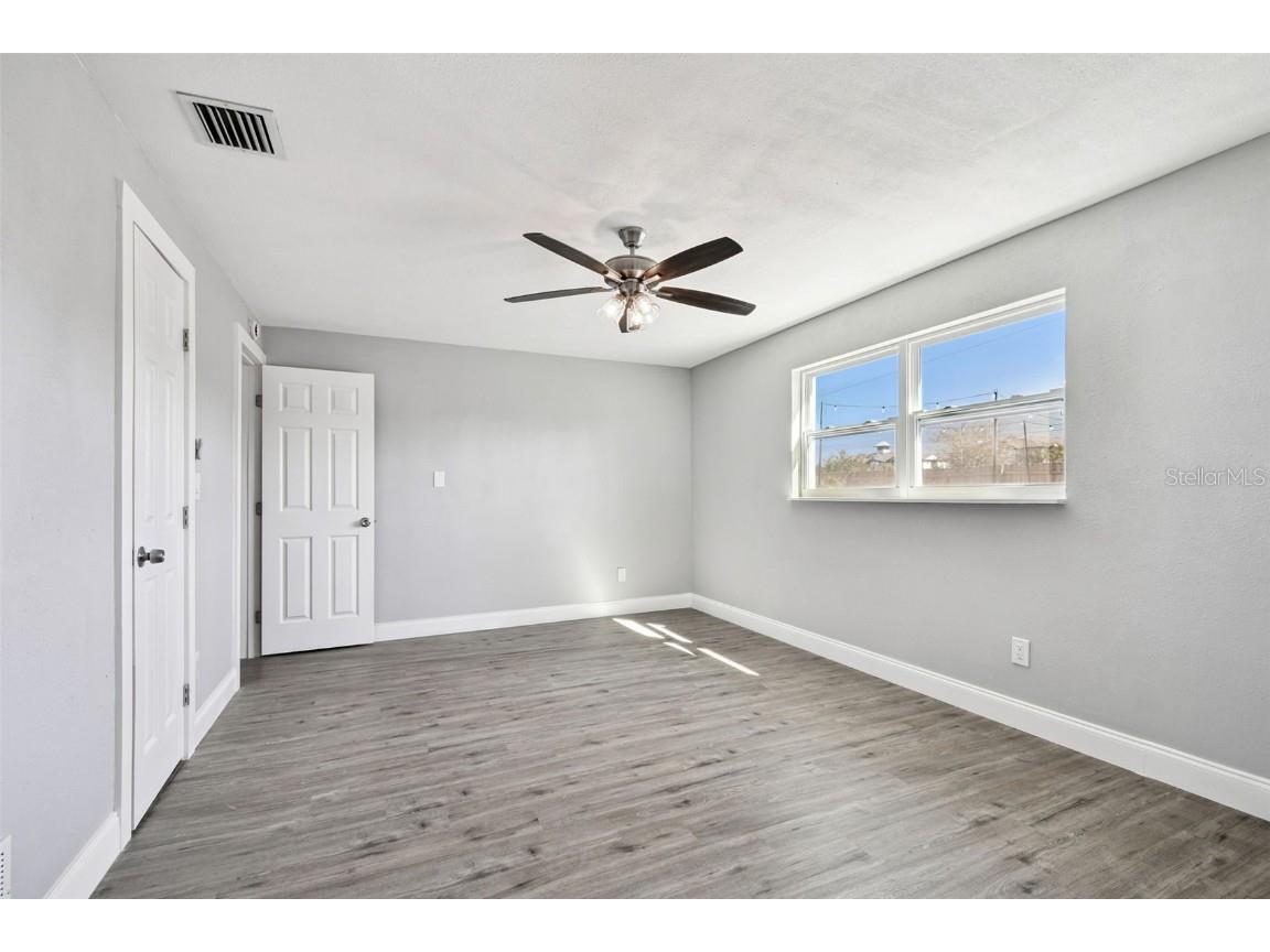 1339 Summerlin Drive Clearwater FL 33764 TB8441672 image38